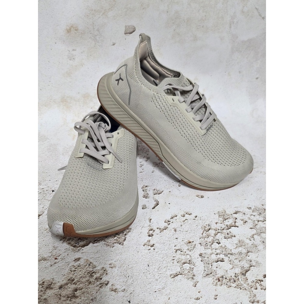 Flux Adapt Shoes Mens Size 7 Beige Knit Running Sneakers Low Top Breathable